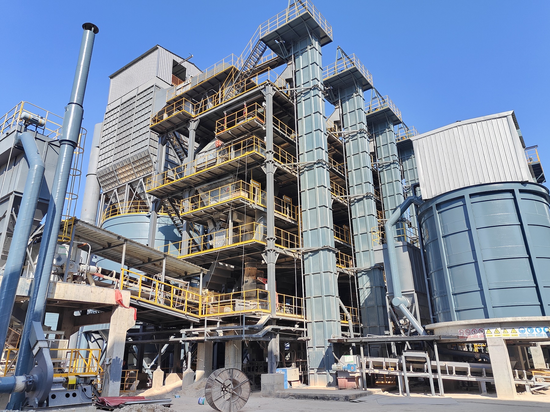 砂石行業(yè)又有“大動(dòng)作”？唐山金路干法制砂樓優(yōu)勢(shì)有哪些？