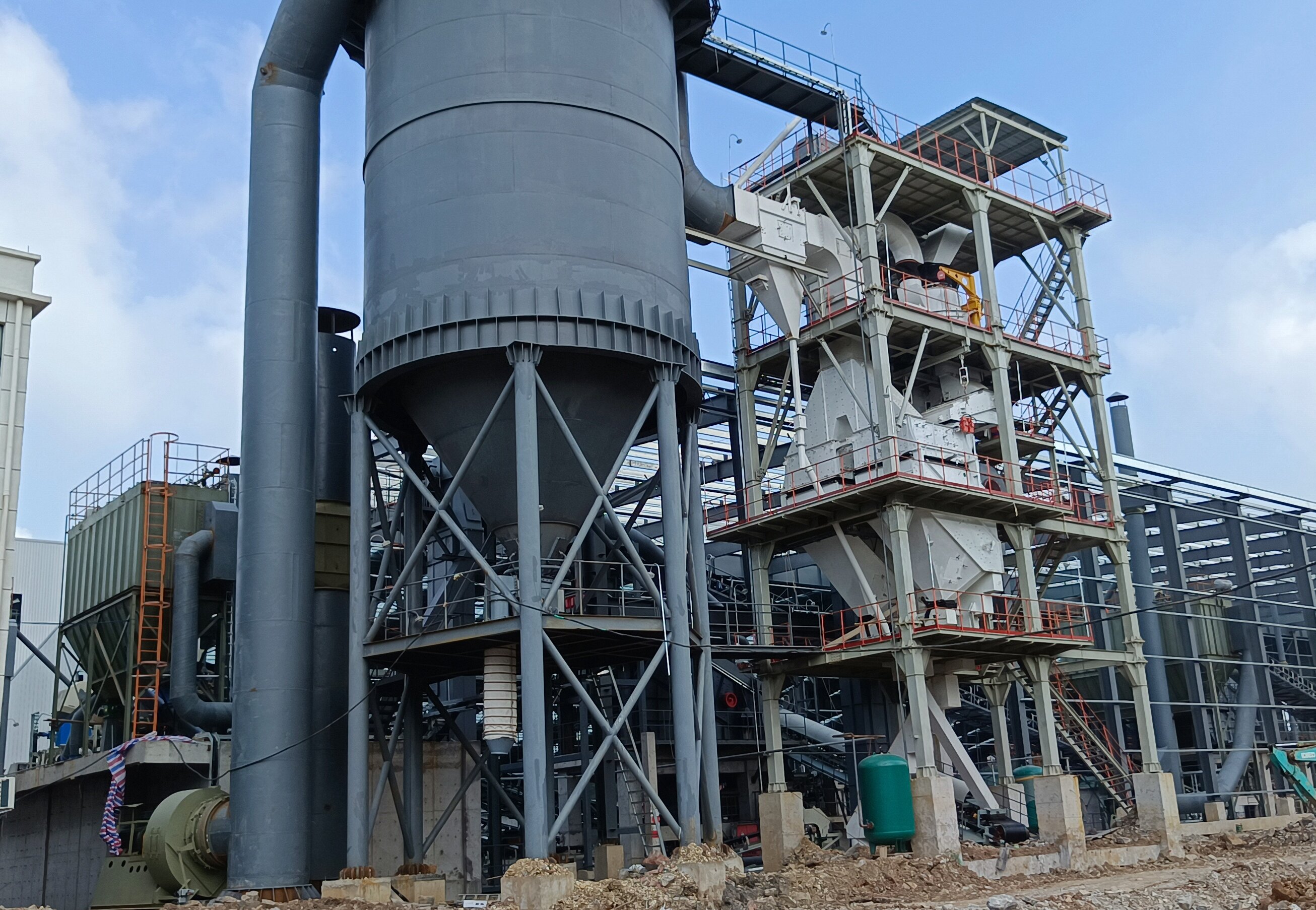 制砂樓技術(shù)優(yōu)勢(shì)大揭秘：從環(huán)保到智能，重塑砂石生產(chǎn)新生態(tài)